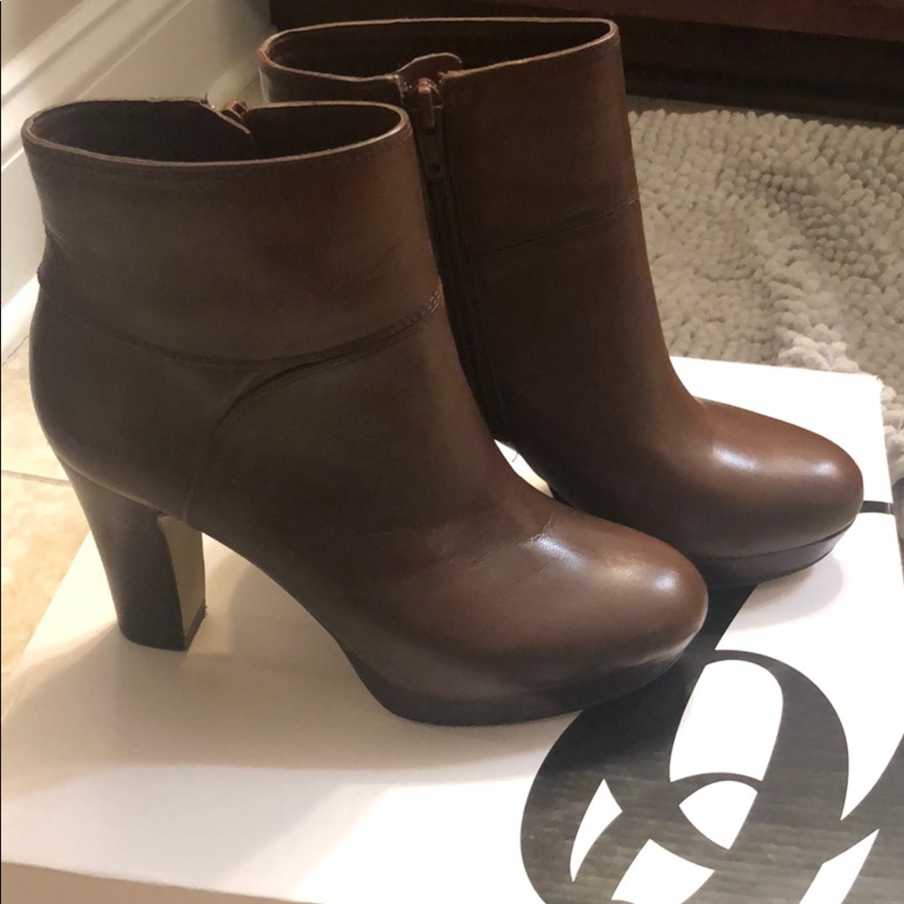 Brand new Nine West boots